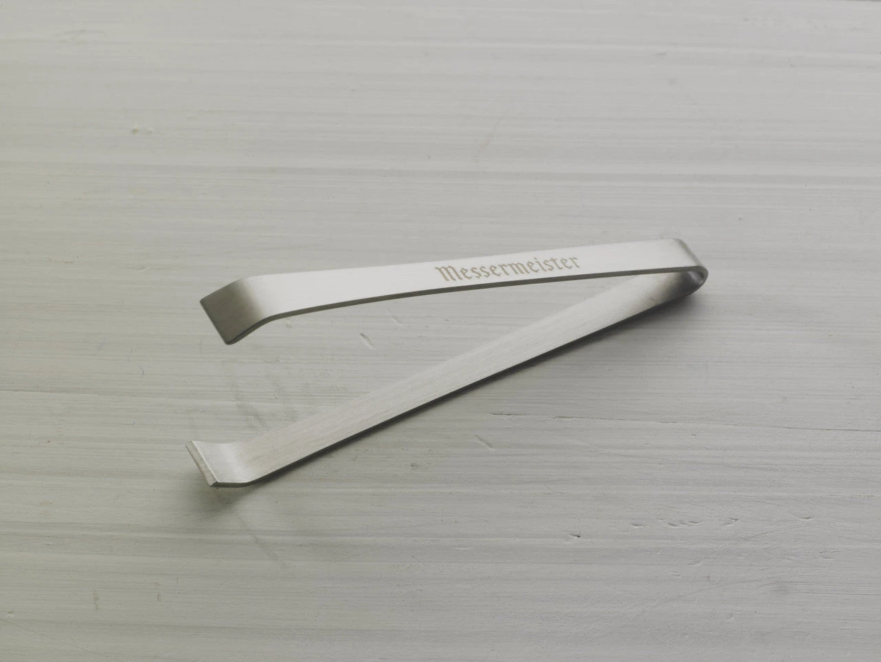 Messermeister "Fish Tweezers" Messermeister "Fish Tweezers" -Traeger Pellet Grills 136 30 40 Fish Tweezers 60965 26042