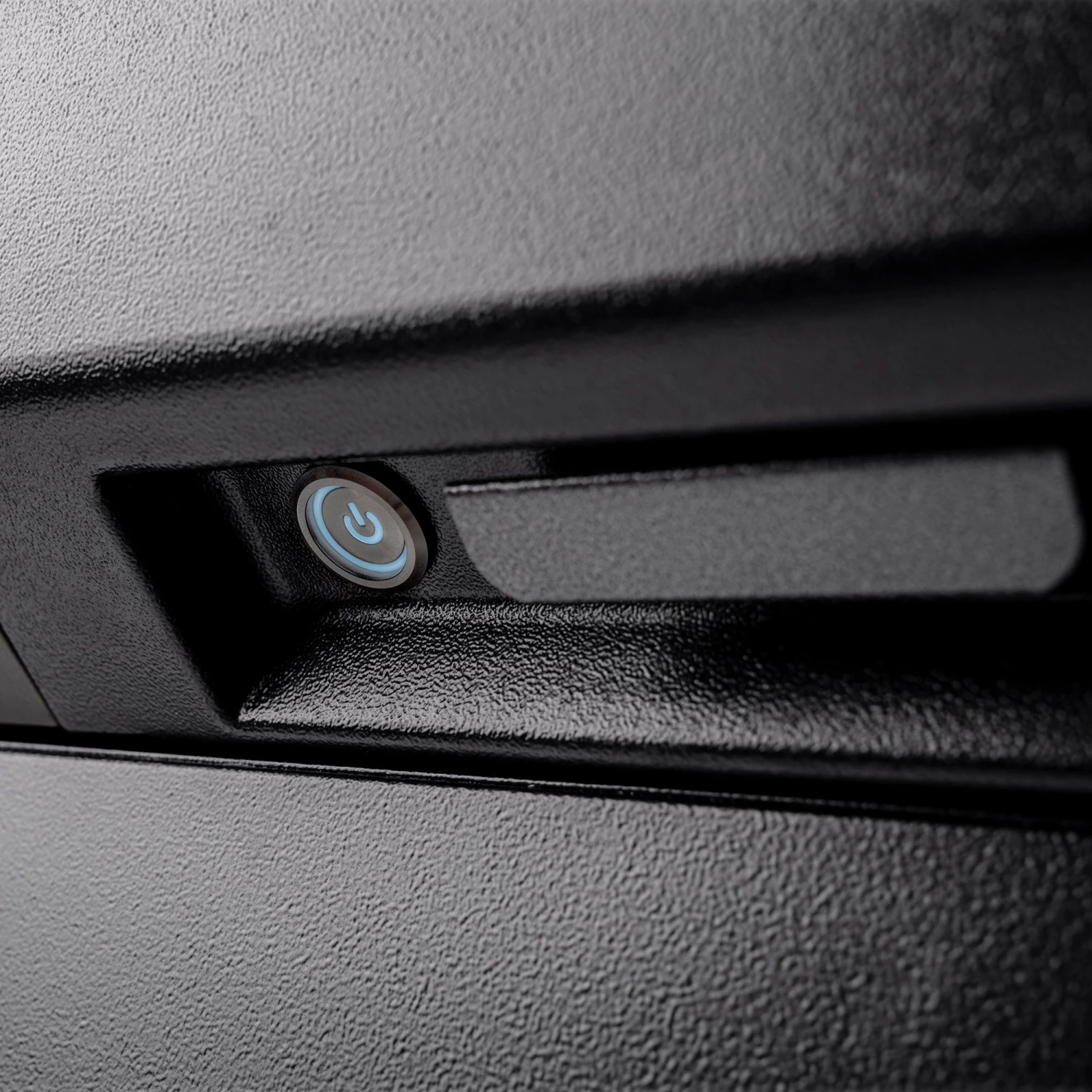 Traeger "IRONWOOD XL" Pellet Grill **ALL NEW** Traeger "IRONWOOD XL" Pellet Grill **ALL NEW** -Traeger Pellet Grills TFB93RLG IronwoodXL CloseUp OnButton 9414 WEB 7ccf4388 48e2 4f51 b4bb 833e3063cf75