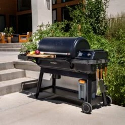 Traeger "IRONWOOD XL" Pellet Grill **ALL NEW** 2 Traeger "IRONWOOD XL" Pellet Grill **ALL NEW** -Traeger Pellet Grills TFB93RLG Ironwood XL Lifestyle 005