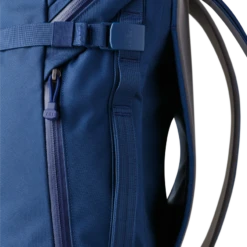 YETI "Crossroads" Backpack 22L 7 YETI "Crossroads" Backpack 22L -Traeger Pellet Grills W Bags 22L Bkpk Navy Detail 00296 B png