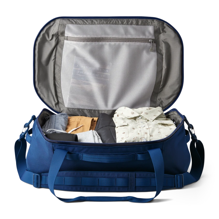 YETI “Crossroads” Duffel 40L YETI “Crossroads” Duffel 40L -Traeger Pellet Grills W Bags 40L Duffel Navy Detail 00610 B png